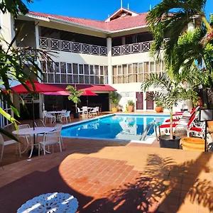 altamont-court-hotel.comcaribbean.com/